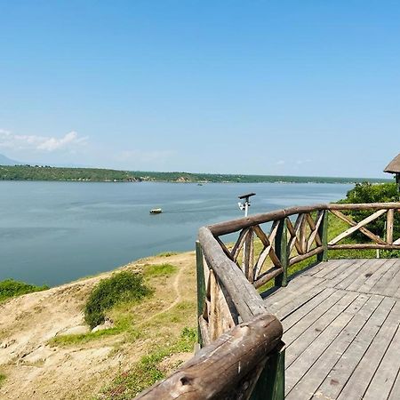 Tembo Safari Lodge Katunguru ภายนอก รูปภาพ