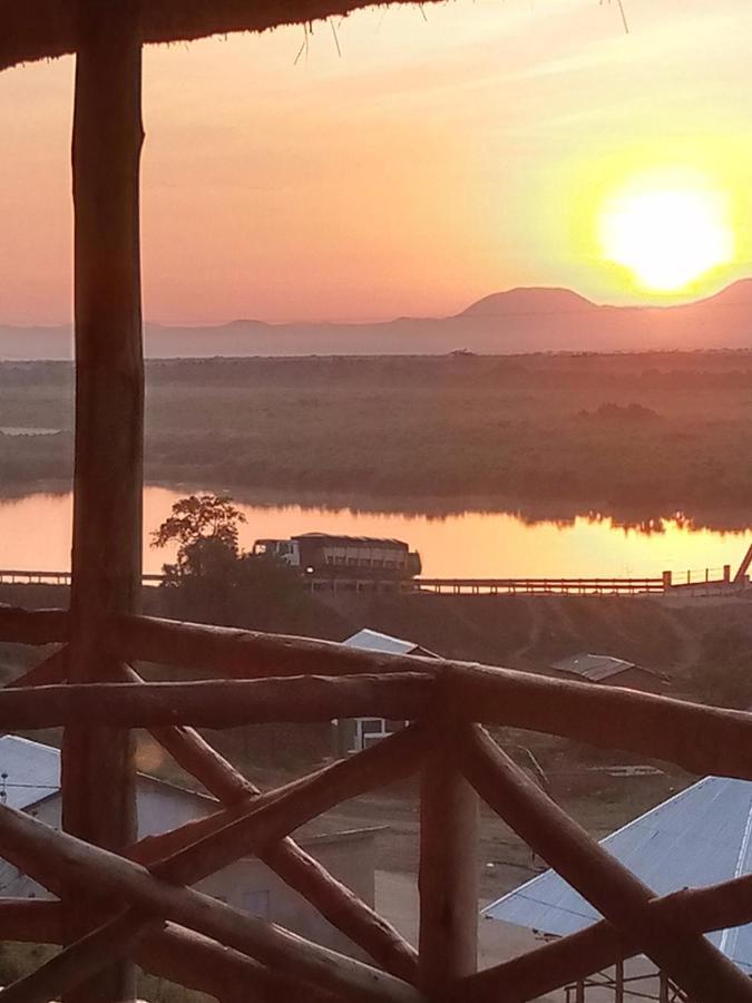 Tembo Safari Lodge Katunguru ภายนอก รูปภาพ