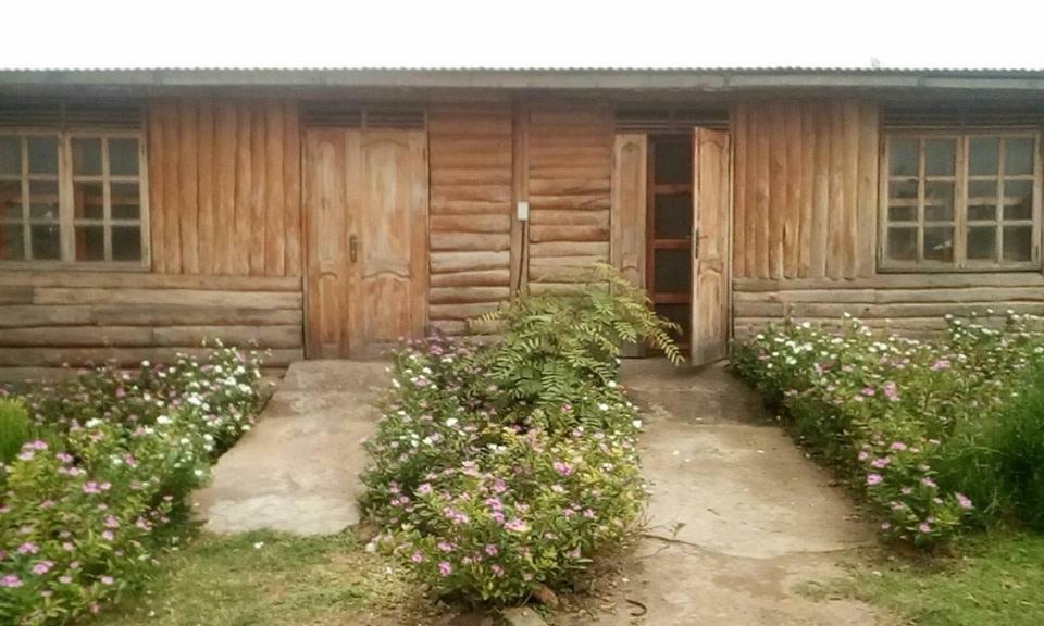 Tembo Safari Lodge Katunguru ภายนอก รูปภาพ
